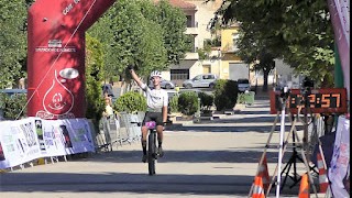 Juan gonzalez y isabel casanueva vencedores en la btt san pedro 2023.